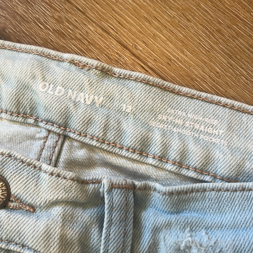 Old Navy Sky Hi Extra High Rise Straight Leg Raw Hem Ankle Stretch Jeans 12 - Picture 7 of 10